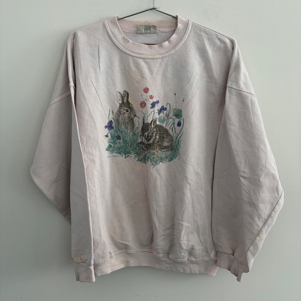 Northern Reflections Vintage Bunny Rabbit Nature Pink Crewneck Sweatshirt